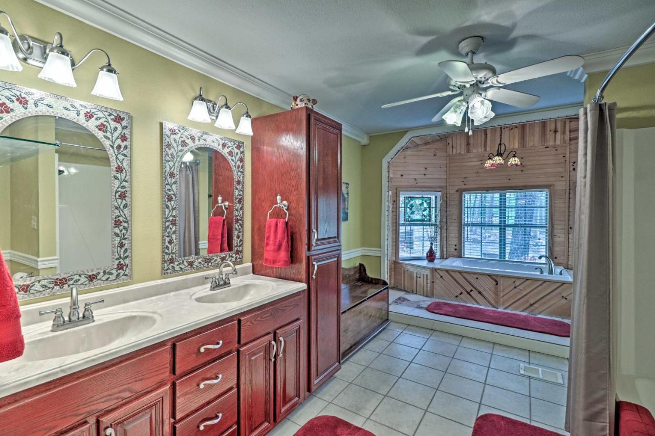 Secluded Edgemont Getaway With Huge Outdoor Deck! Villa Fairfield Bay Exterior foto